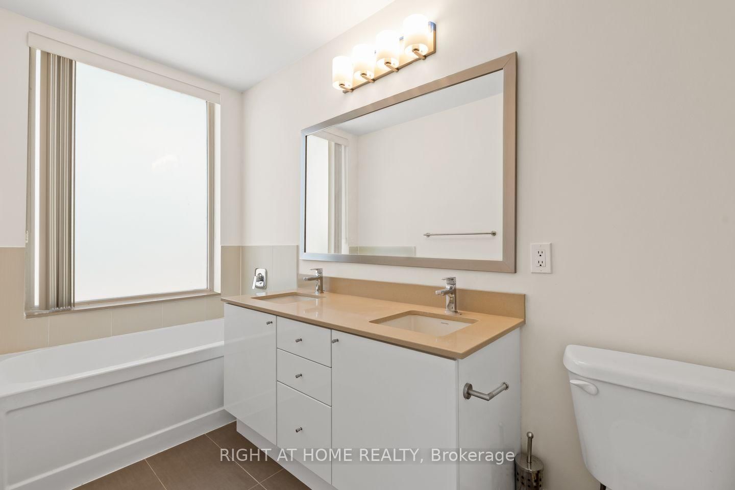 5030 Four Springs Avenue, Unit 3 - Photo 31