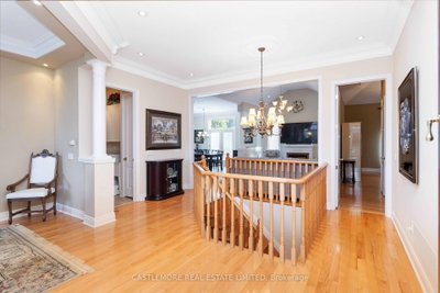 39 Saint Hubert Brampton,ON L6P 1W1 — Photo 12