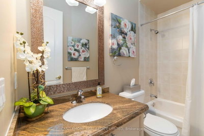 39 Saint Hubert Brampton,ON L6P 1W1 — Photo 16