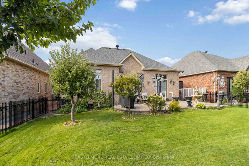 39 Saint Hubert Brampton,ON L6P 1W1 — Photo 27