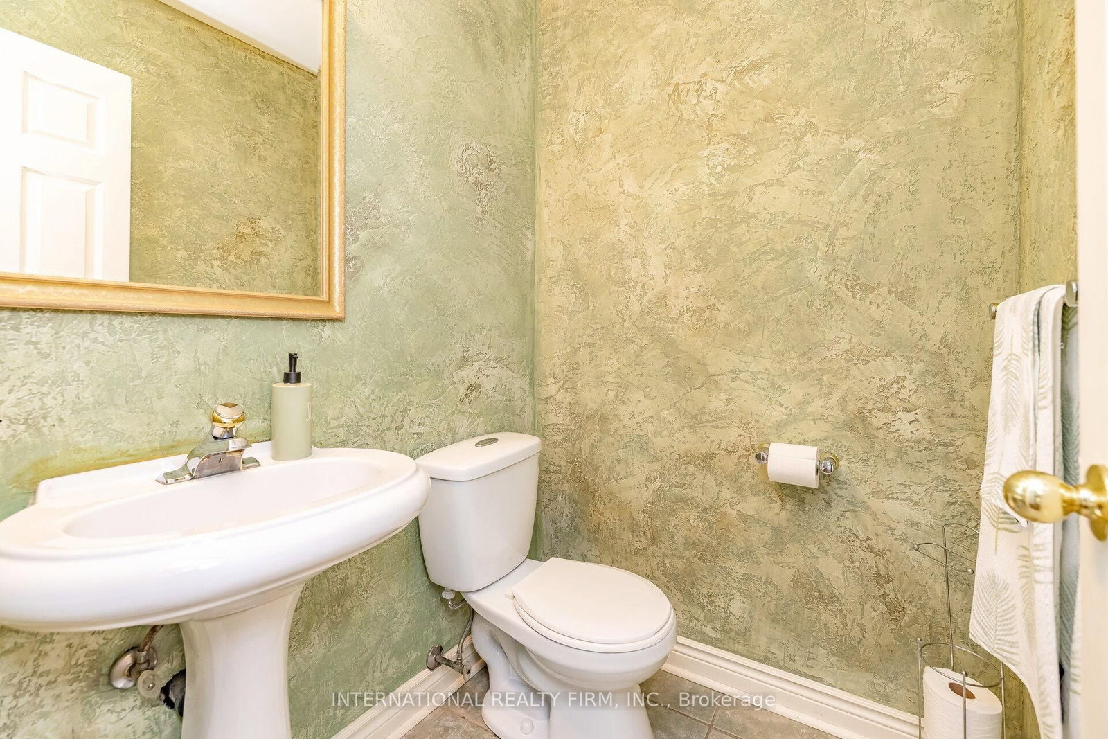 1236 Fleet Street • Mississauga, ON photo 15