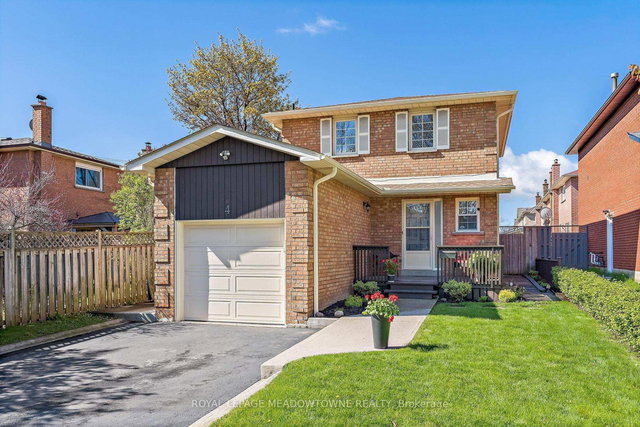 4 Shenstone Avenue