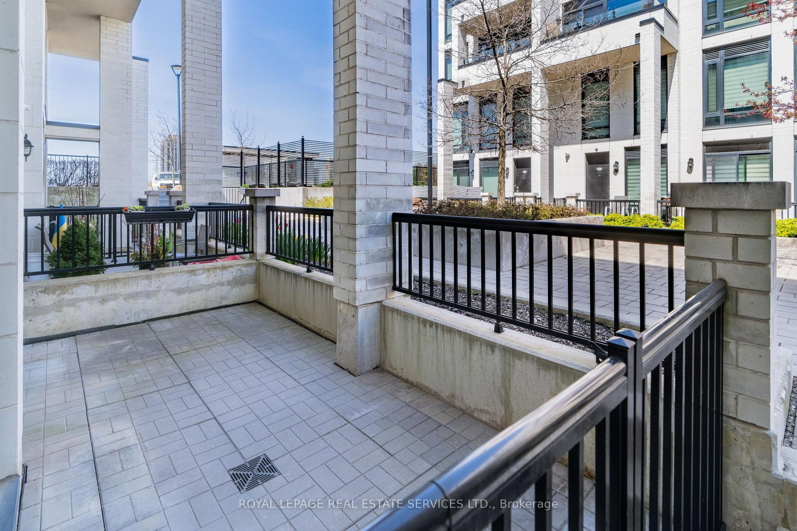 138 Widdicome Hill Boulevard, Unit 721 - Photo 4