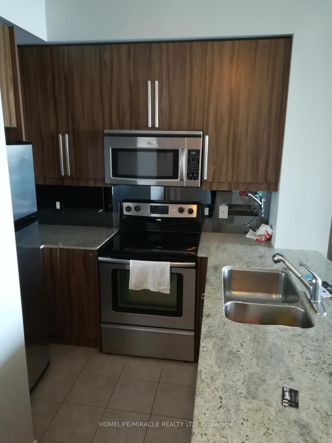 80 Absolute Avenue, Unit 2505 - Photo 10