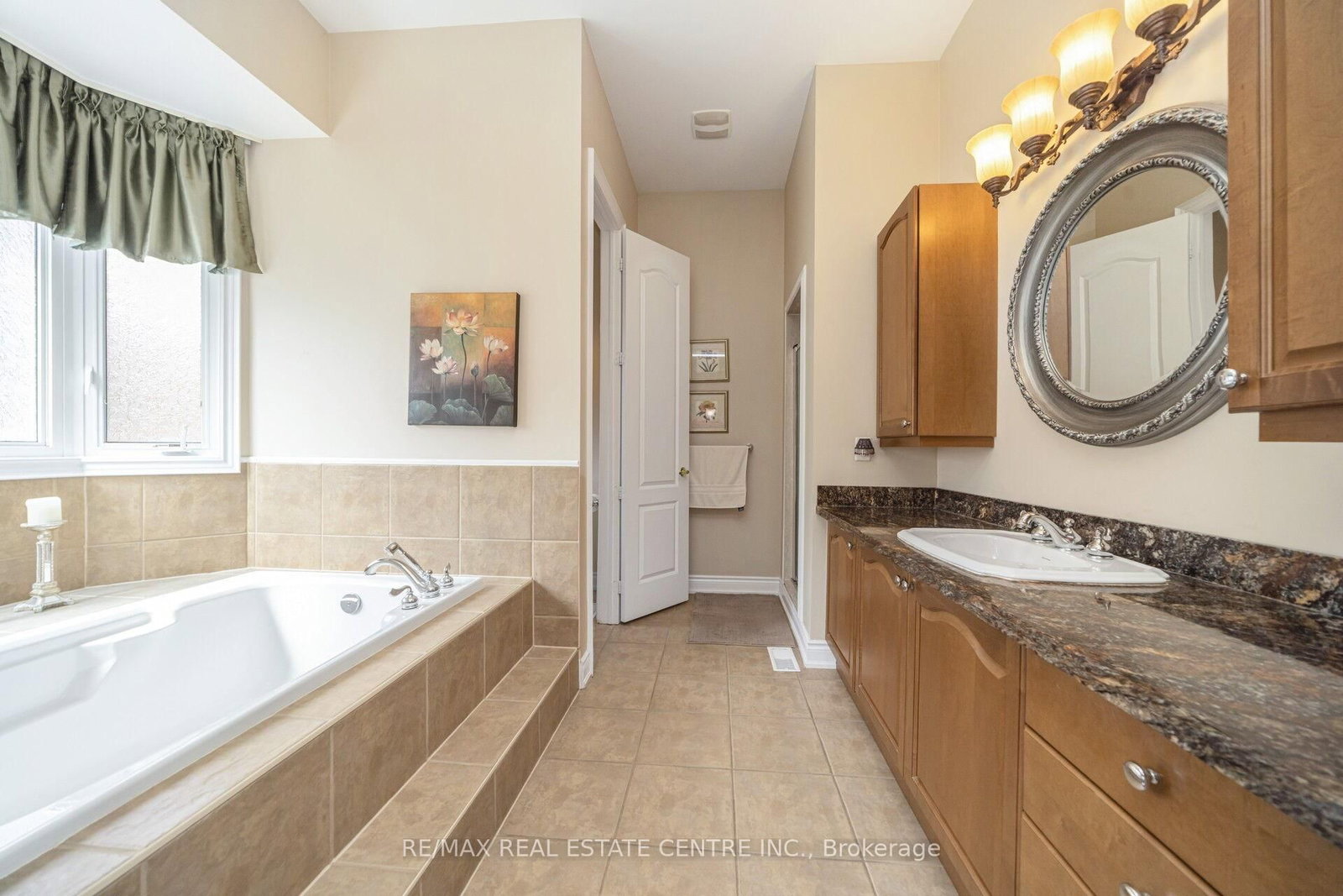 10 Eiffel Boulevard • Brampton, ON photo 24