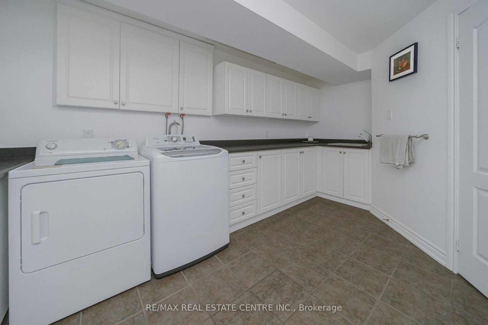 10 Eiffel Boulevard • Brampton, ON photo 32