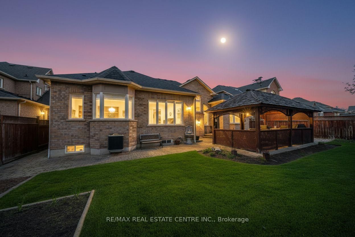 10 Eiffel Boulevard • Brampton, ON photo 45
