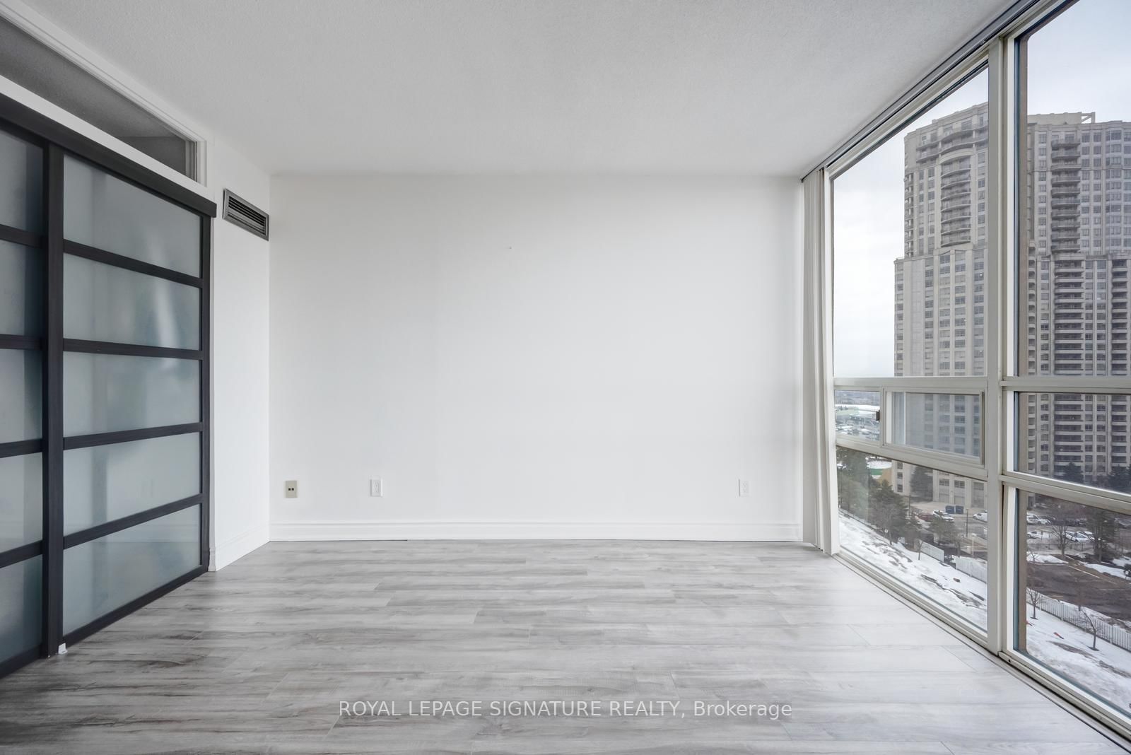 50 Eglinton Avenue W, Unit 1106 - Photo 10