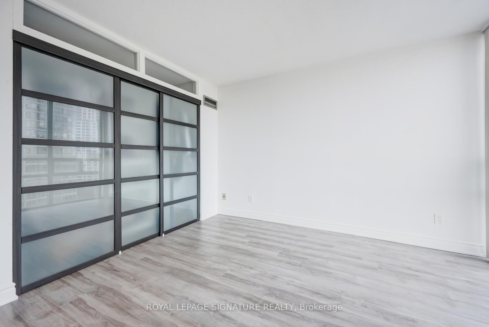 50 Eglinton Avenue W, Unit 1106 - Photo 13