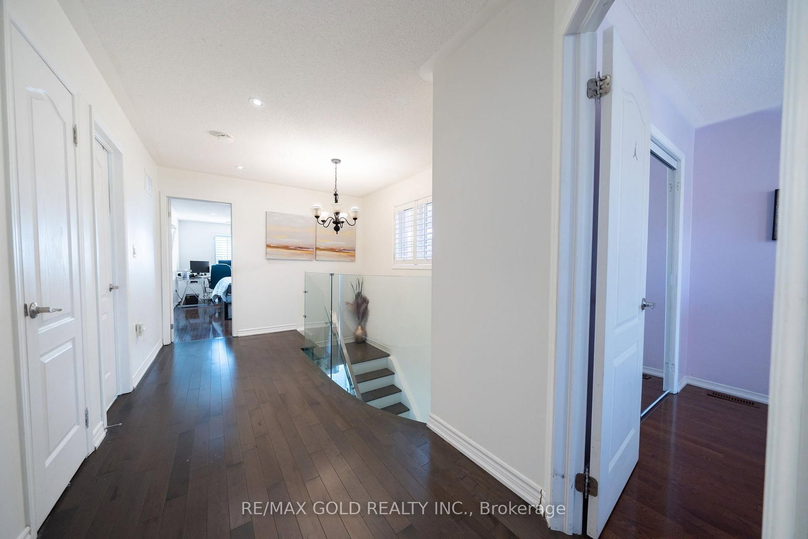 19 Spring Valley Court • Brampton, ON photo 18