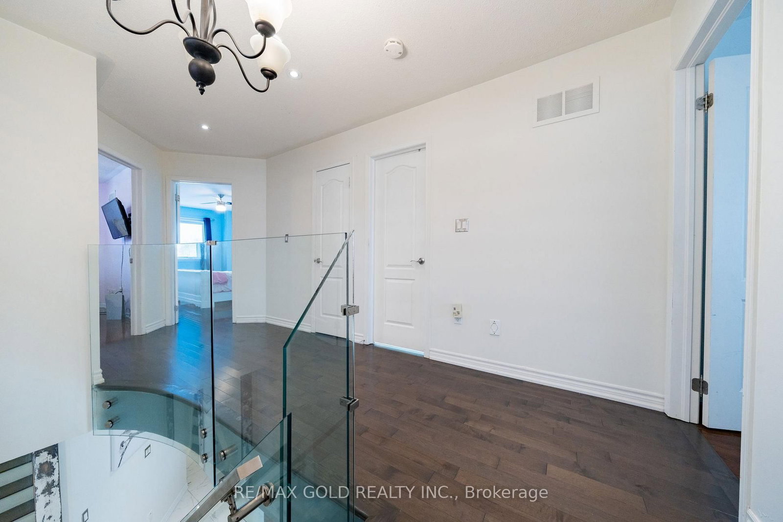 19 Spring Valley Court • Brampton, ON photo 24