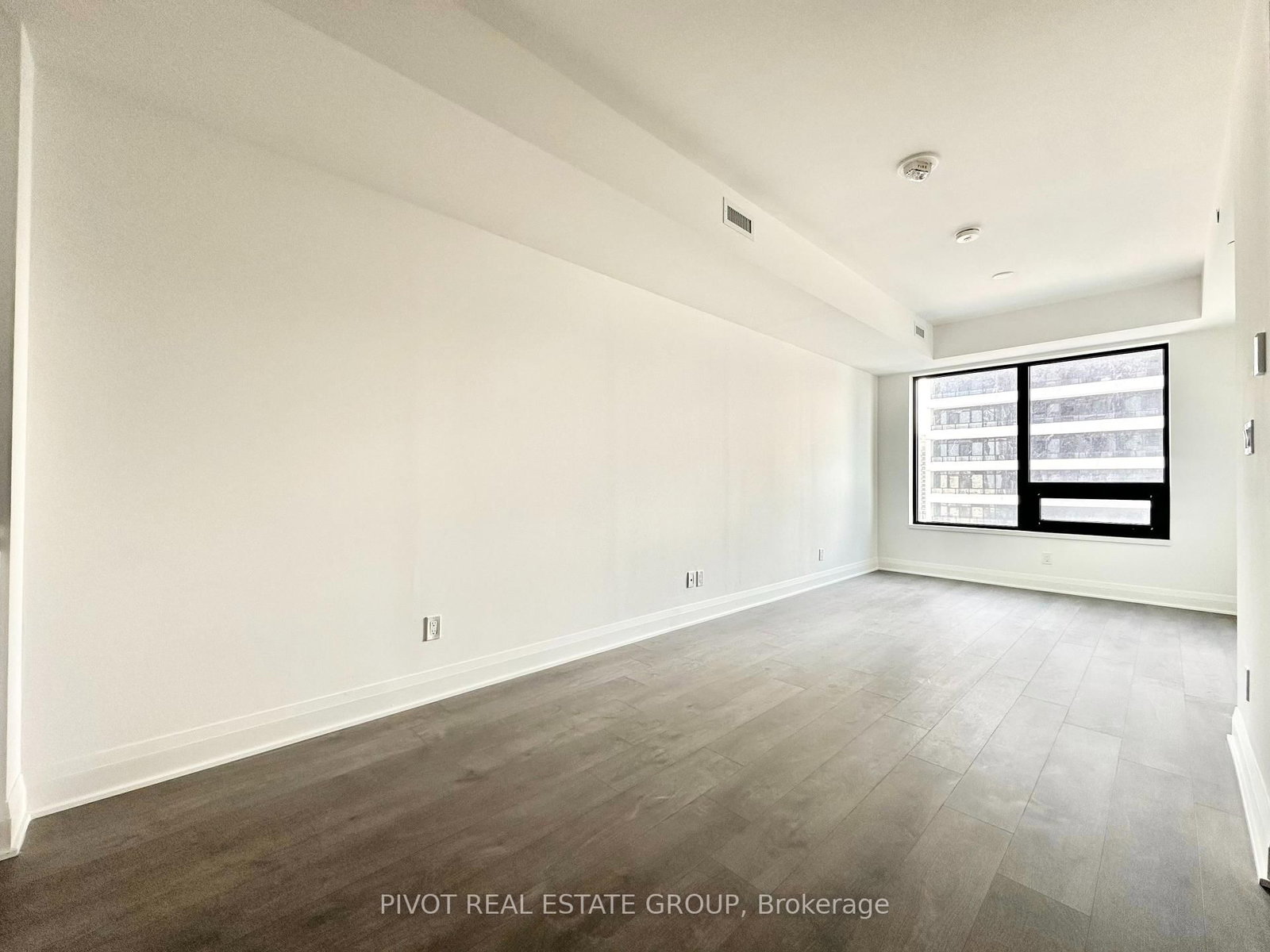 2 Erskine Road, Unit 2906 - Photo 3