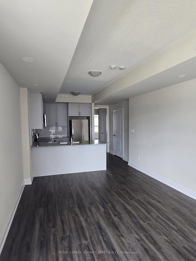 101 - 1573 Rose Way