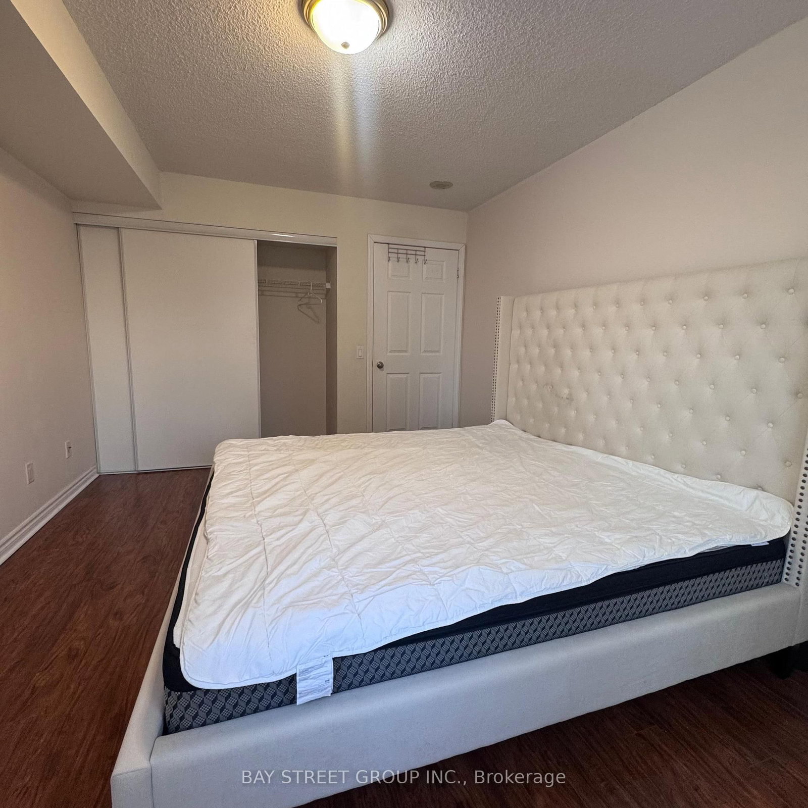 25 Kingsbridge Garden Circle, Unit 2021 - Photo 11