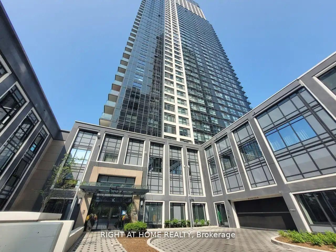 5 Mabelle Avenue, Unit 1534