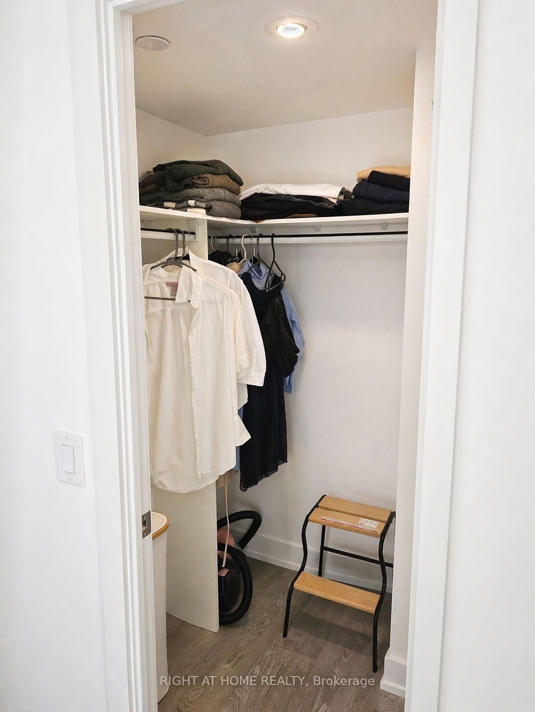 5 Mabelle Avenue, Unit 1534 - Photo 11