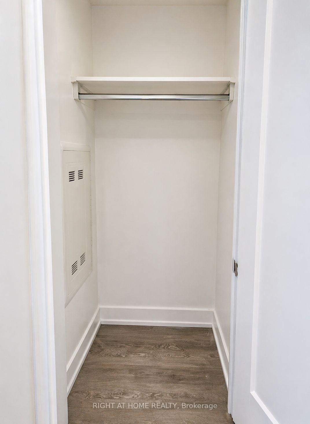 5 Mabelle Avenue, Unit 1534 - Photo 9
