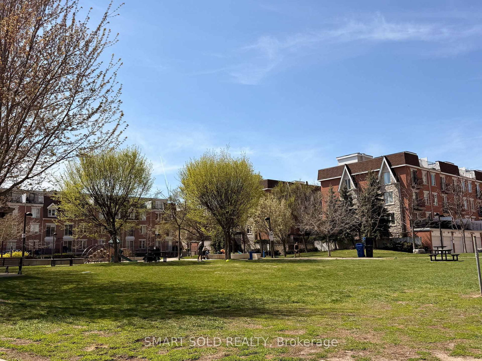 10 Laidlaw Street • #725 • Toronto, ON photo 16