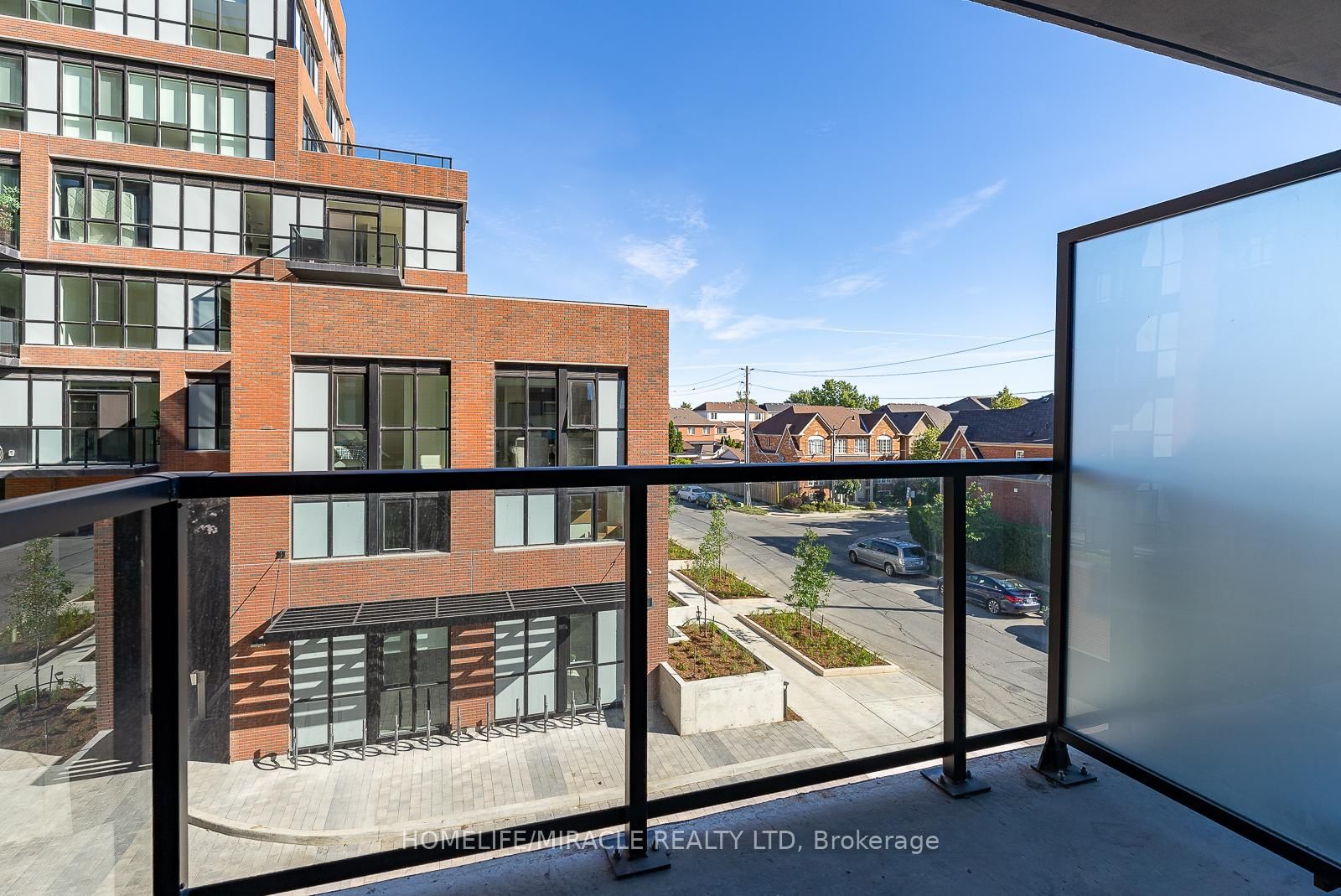 2300 St. Clair Avenue W, Unit 311 - Photo 17