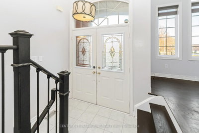 2897 Westoak Trails Boulevard • Oakville, ON photo 3