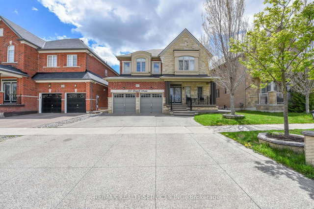 567 Dougall Avenue S E