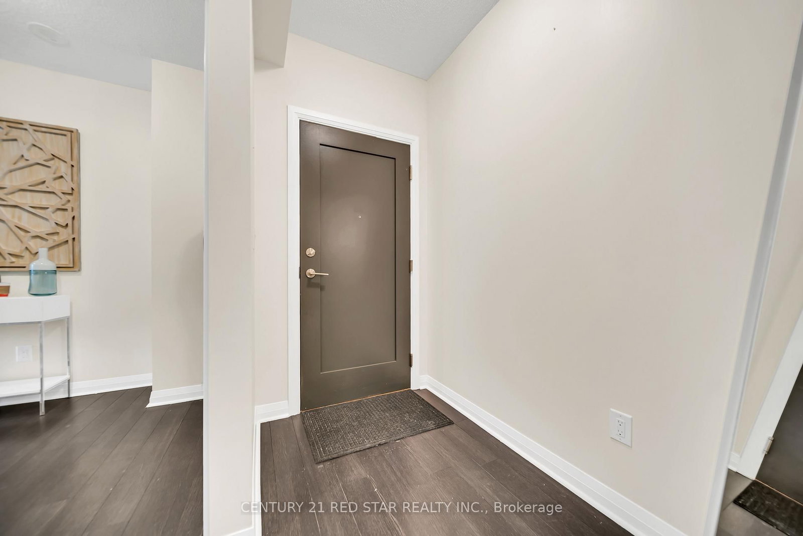 5025 Four Springs Avenue, Unit 0504 - Photo 8