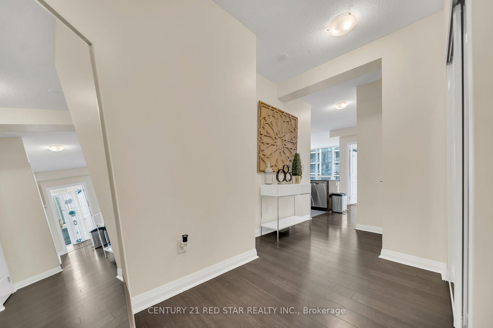 5025 Four Springs Avenue, Unit 0504 - Photo 9