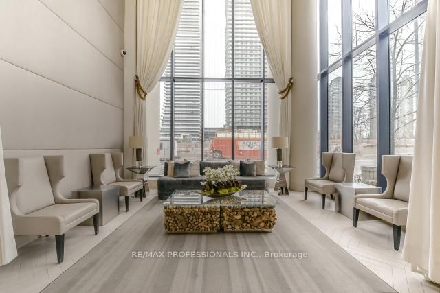 206 - 59 Annie Craig Drive