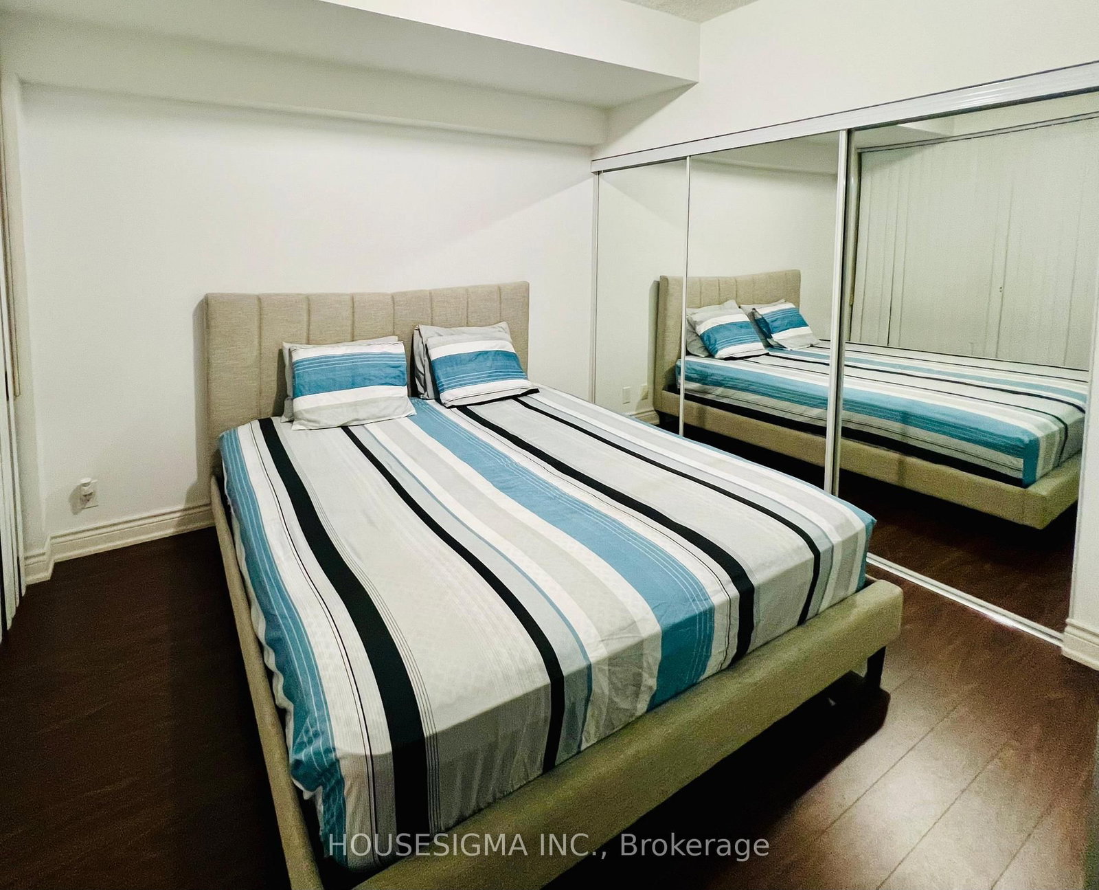 4033 Hurontario Street, Unit 312 - Photo 6