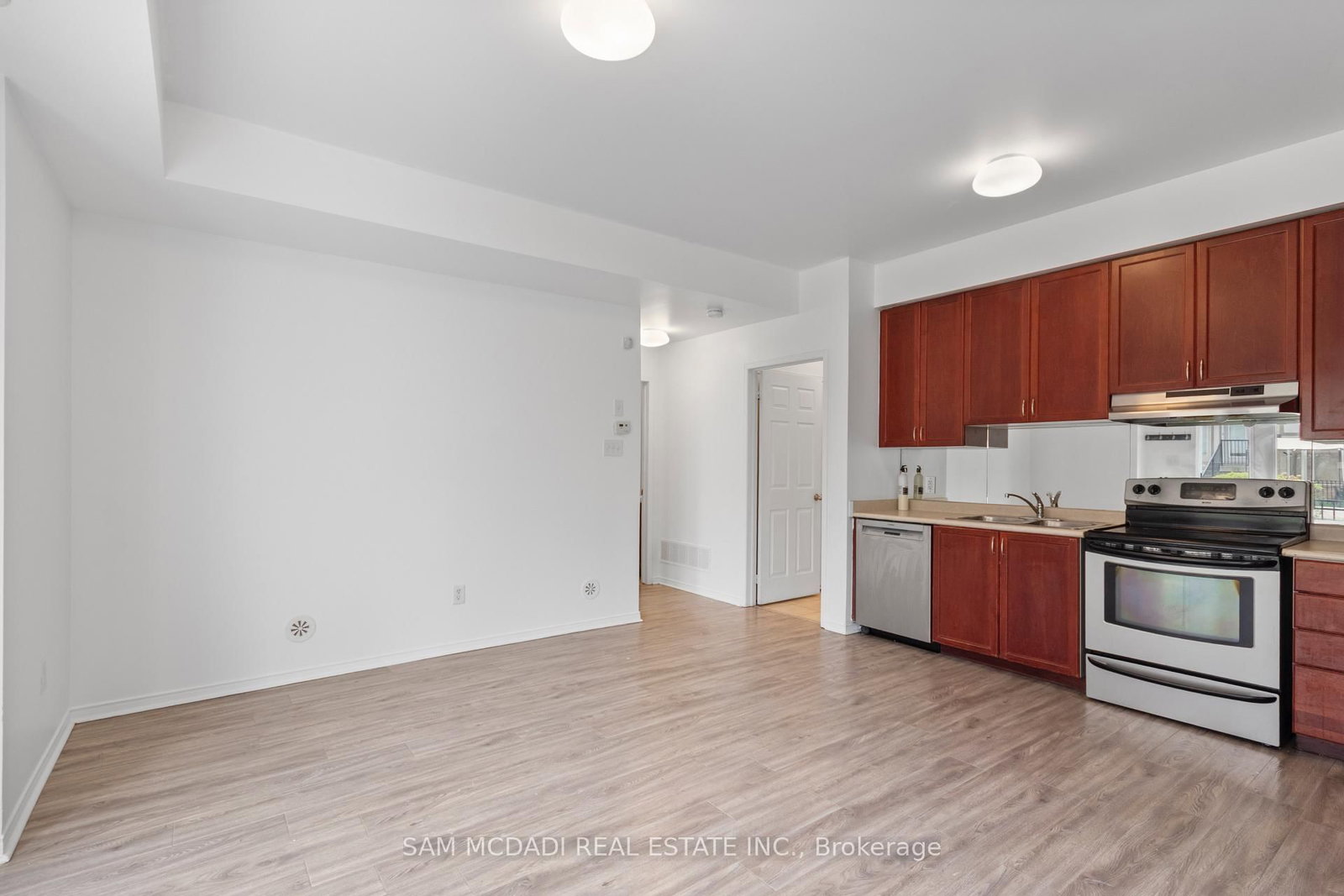 3050 Erin Centre Boulevard, Unit 112 - Photo 7