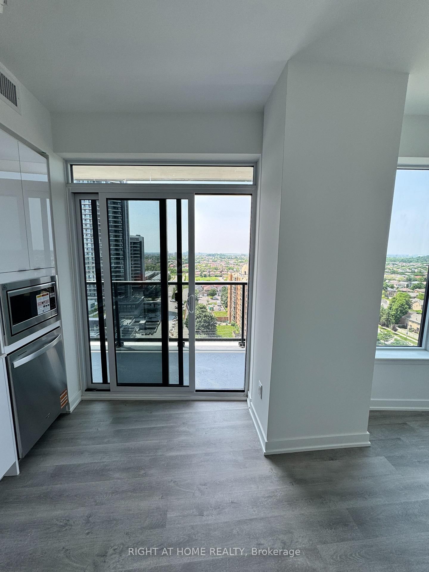 5105 Hurontario Street, Unit 1208 - Photo 19