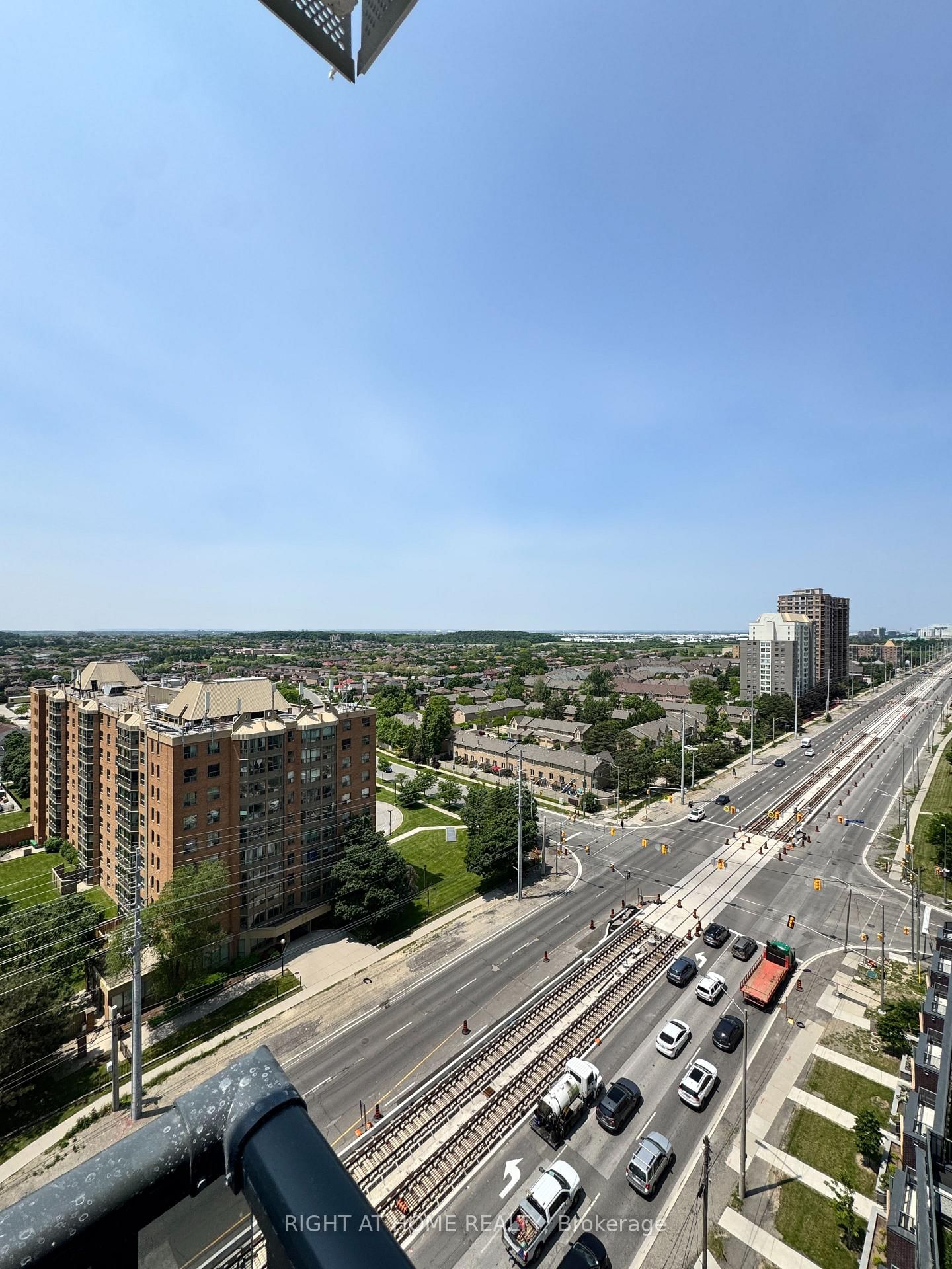 5105 Hurontario Street, Unit 1208 - Photo 26