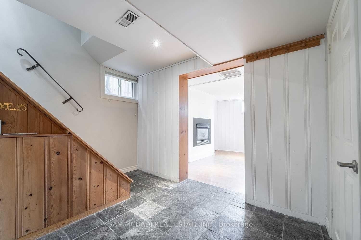 2588 Lundigan Drive, Unit Bsmt - Photo 10