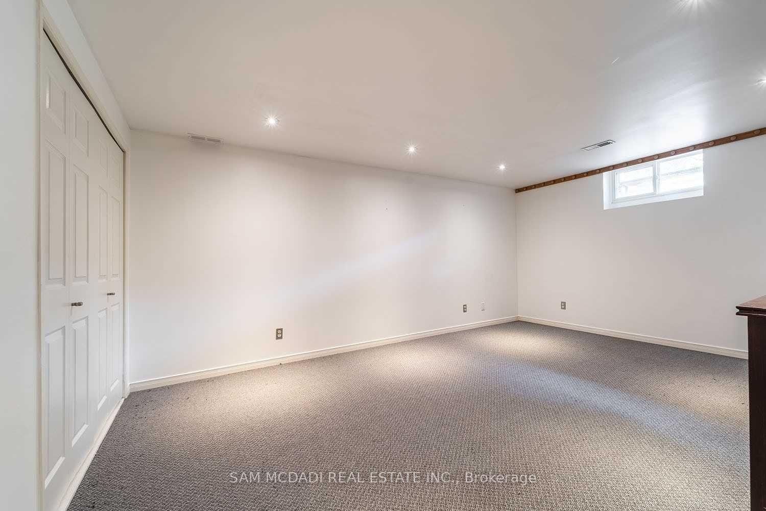 2588 Lundigan Drive, Unit Bsmt - Photo 16