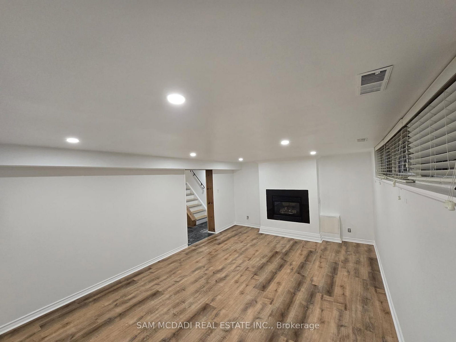 2588 Lundigan Drive, Unit Bsmt - Photo 21