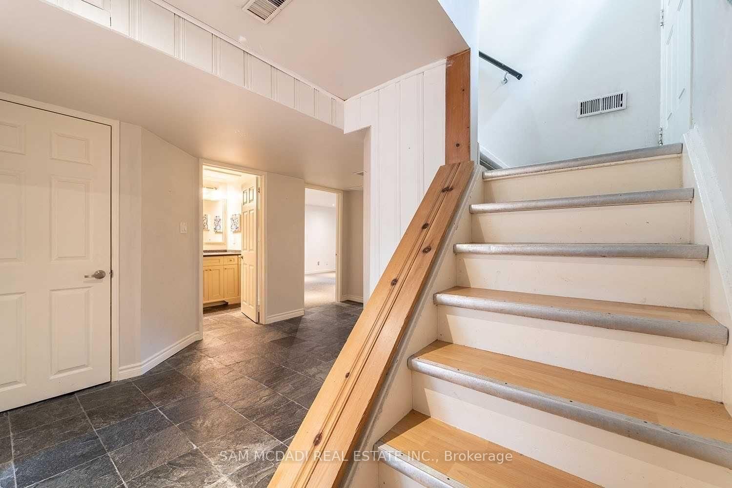 2588 Lundigan Drive, Unit Bsmt - Photo 4