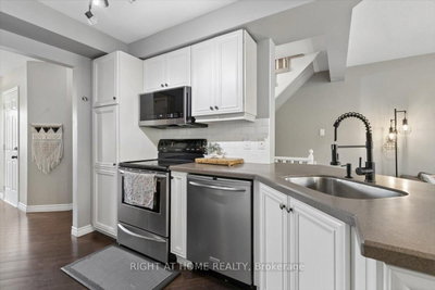 Unit 22 — 2960 Headon Forest Drive — photo 6