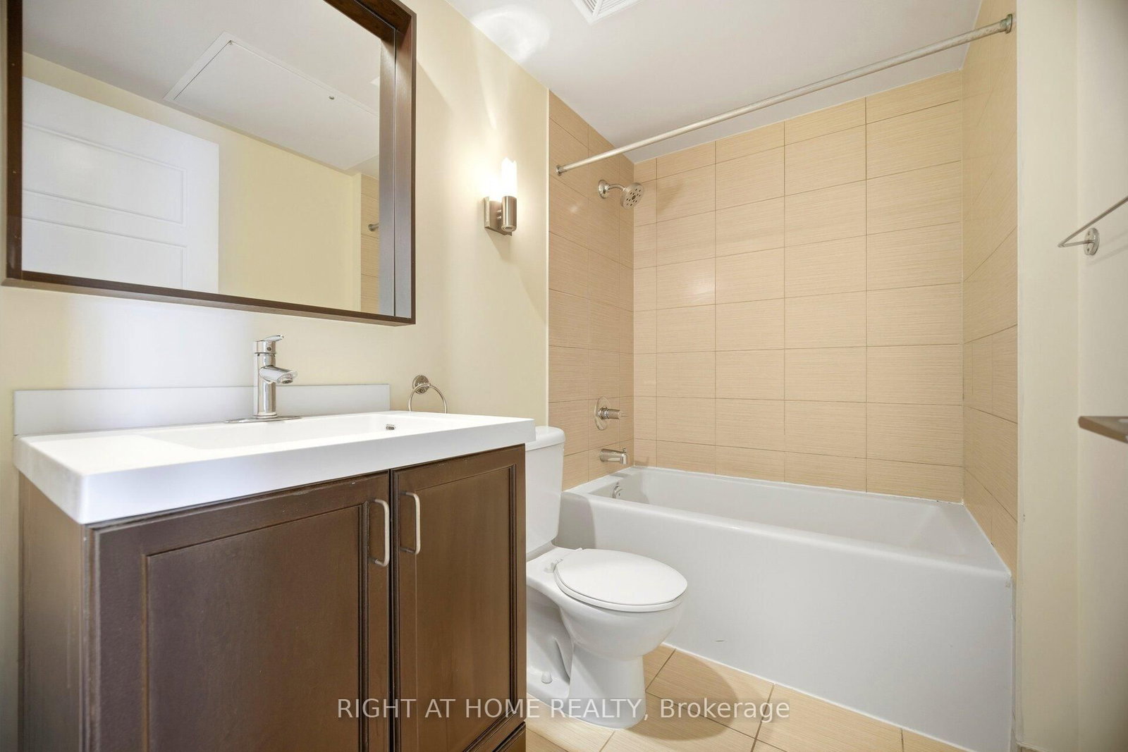 15 Viking Lane, Unit 307 - Photo 24