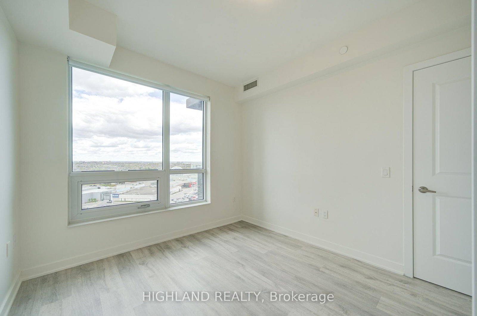 4677 Glen Erin Drive, Unit 1510 - Photo 21