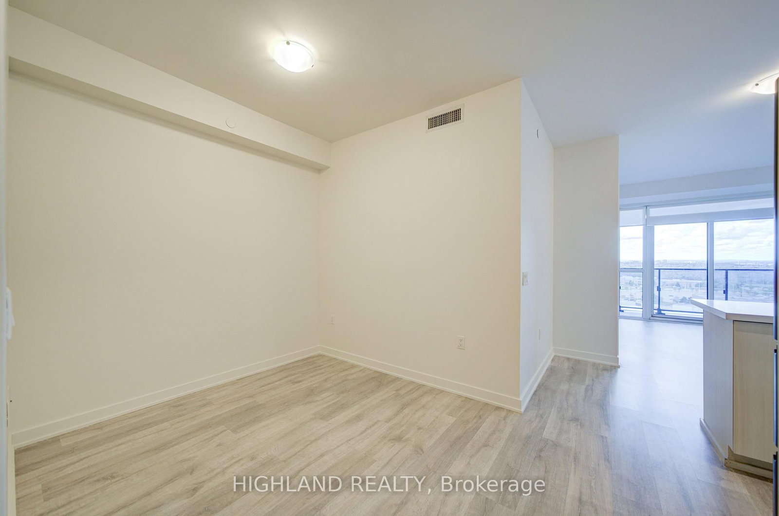 4677 Glen Erin Drive, Unit 1510 - Photo 4