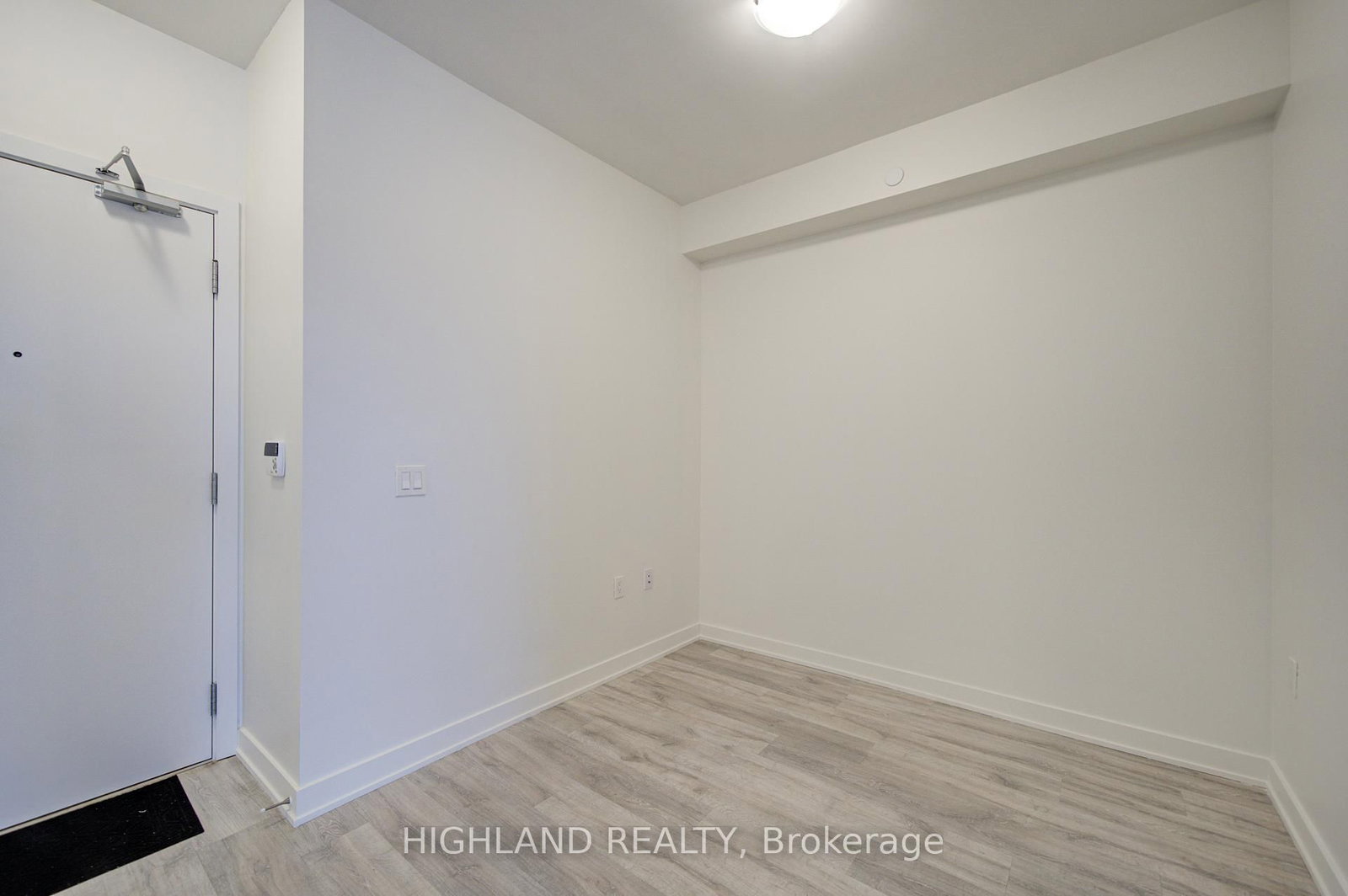4677 Glen Erin Drive, Unit 1510 - Photo 5