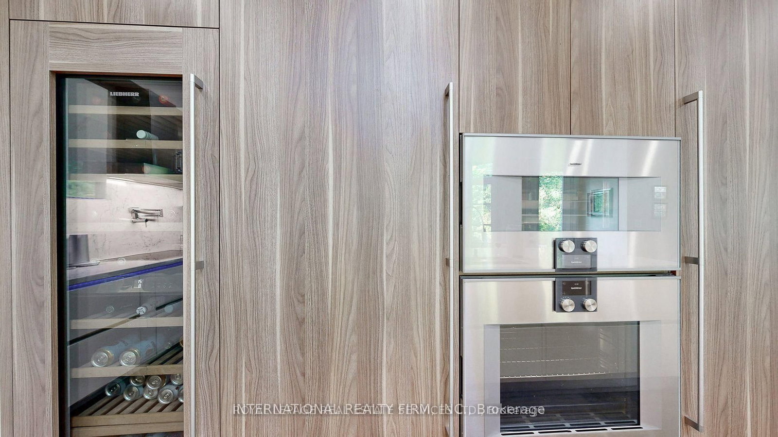 1286 Cambridge Drive • Oakville, ON photo 10