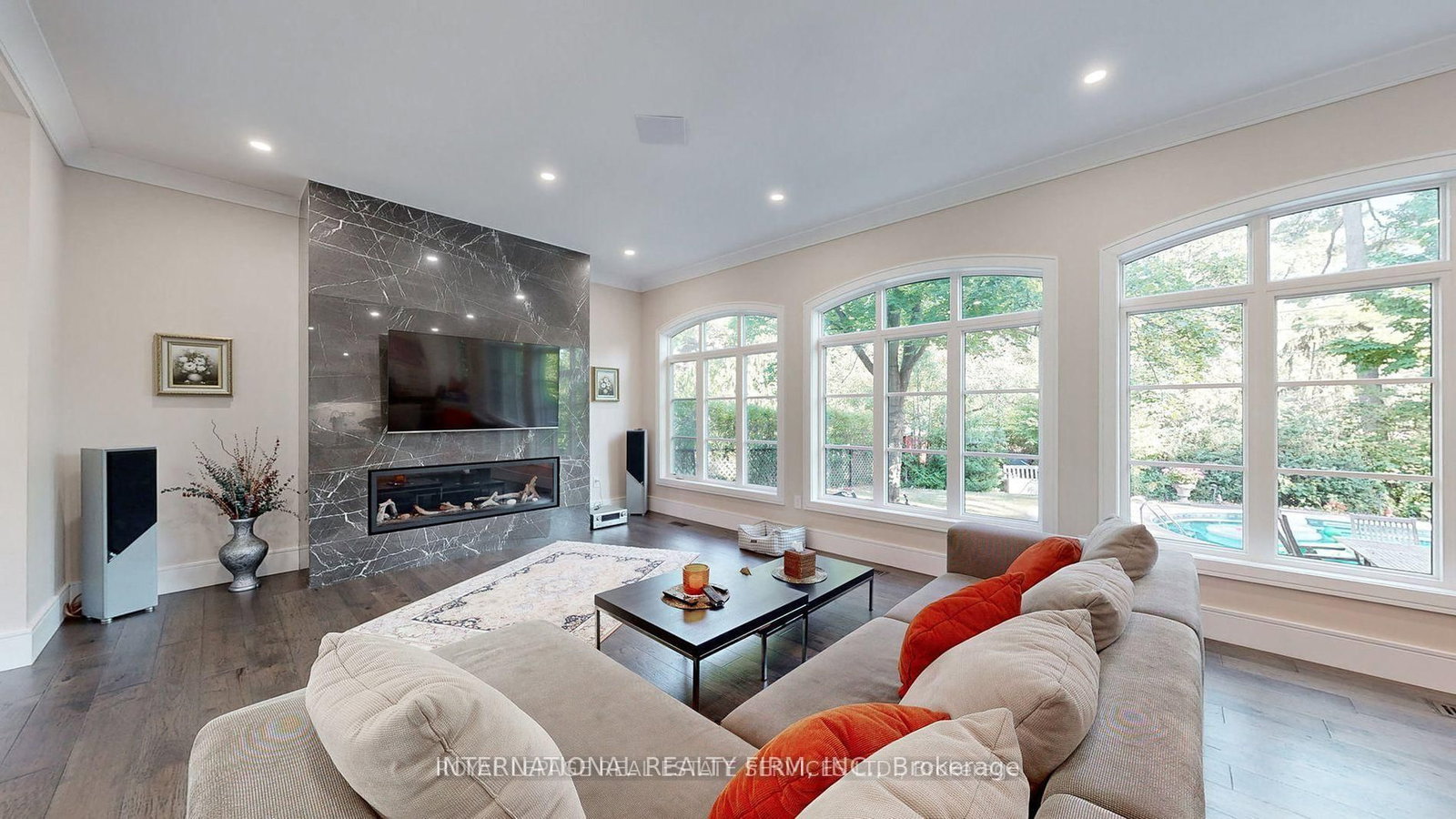 1286 Cambridge Drive • Oakville, ON photo 25