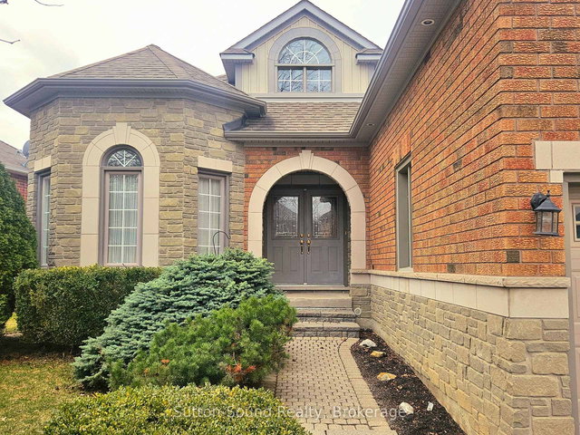 8 Kirkwood Crescent