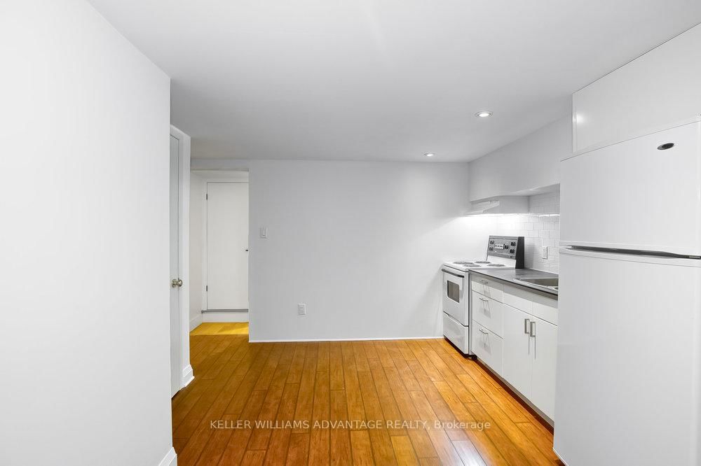 325 Perth Avenue, Unit Lower - Photo 13