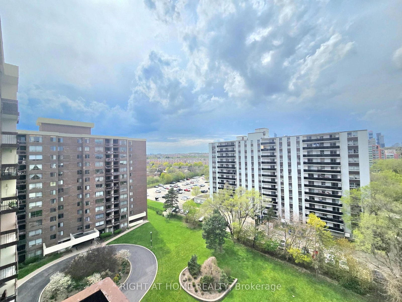 2542 Argyle Road, Unit 1106 - Photo 17