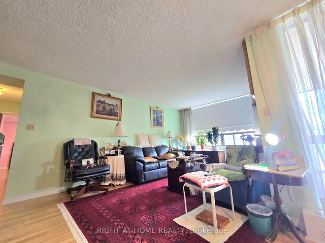 1106 - 2542 Argyle Road