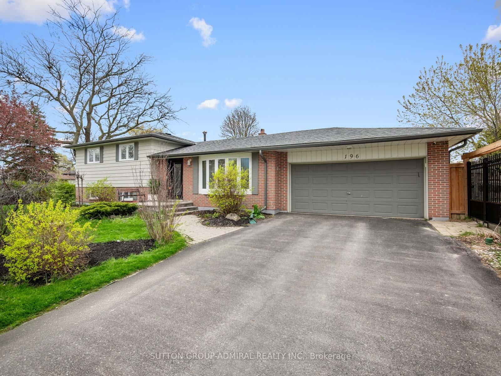 Detached House for sale at 196 Dale Street, Caledon, Ontario, L7E 3W5 - Bolton North - MLS: W13110018