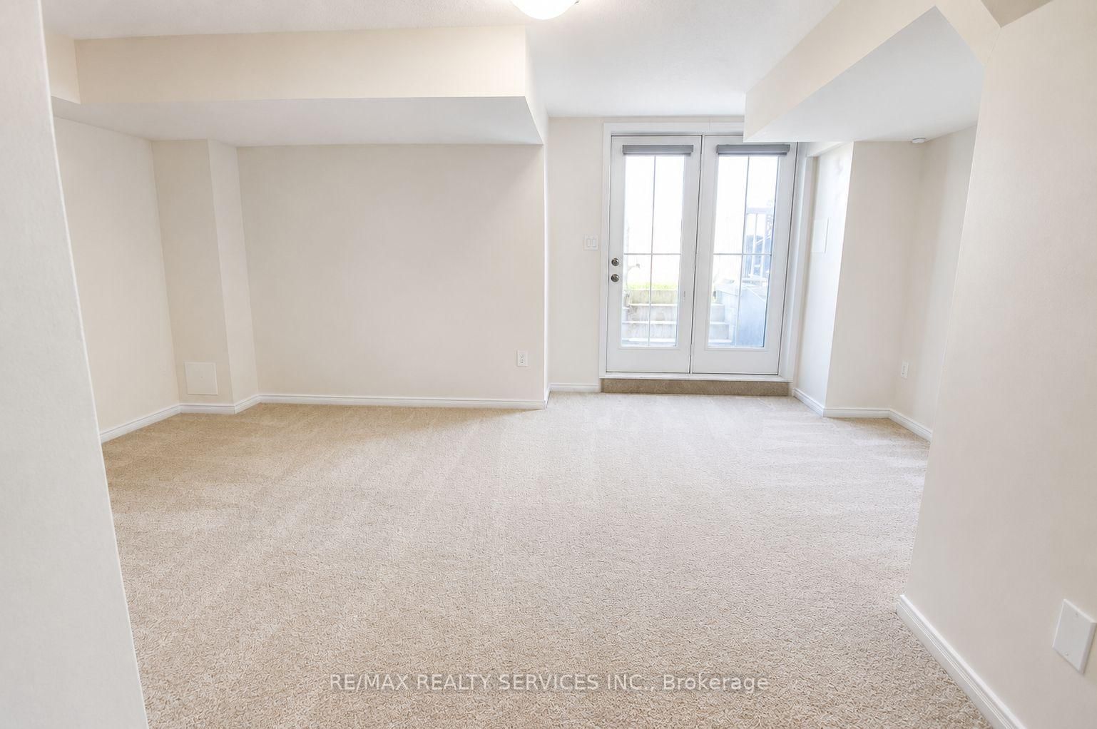 124 Golden Springs Drive - Photo 16