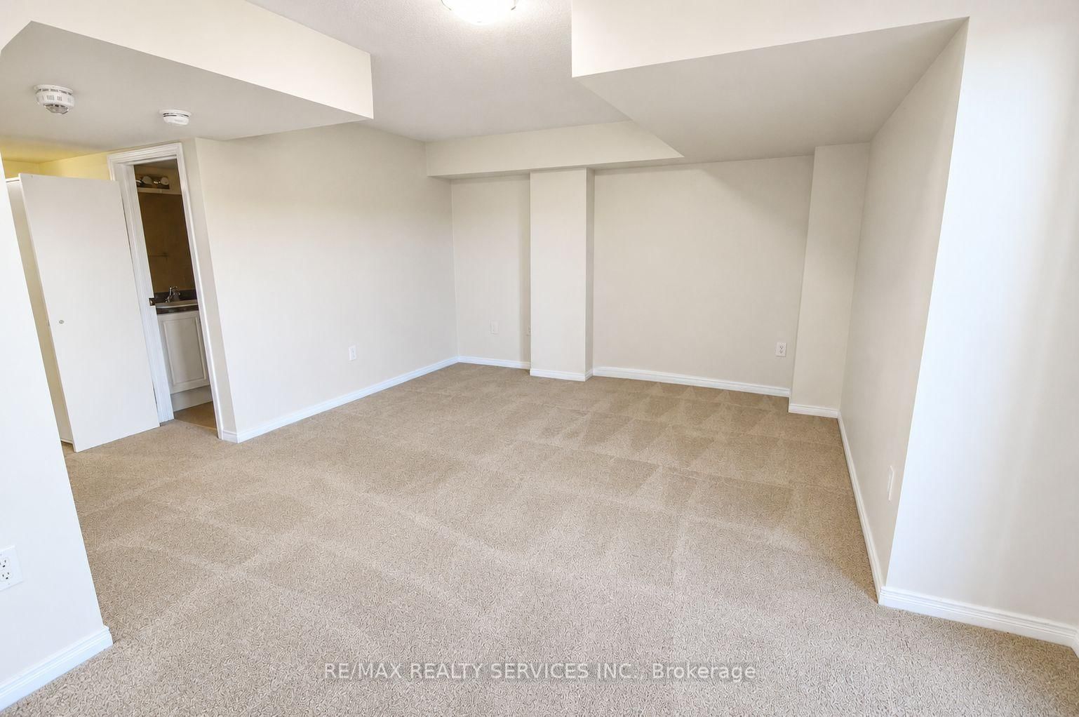 124 Golden Springs Drive - Photo 18